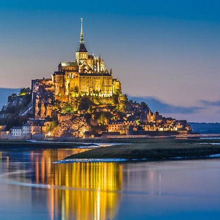Charmant Logement T2 A 2 Pas De La Mer Granville Ngoại thất bức ảnh